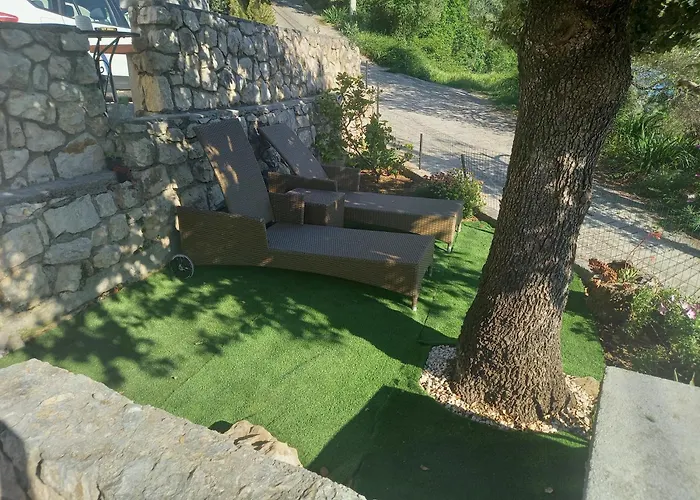 Stari Dvori Villa *